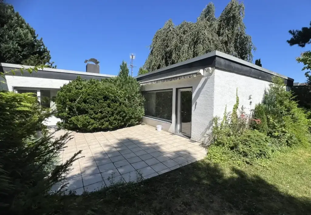 110 m² Bungalow in grüner Oase in Bonn-Ückesdorf