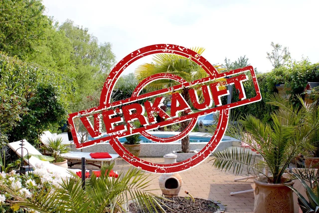 Individuelles Eigenheim mit Pool und Mega-Aussicht