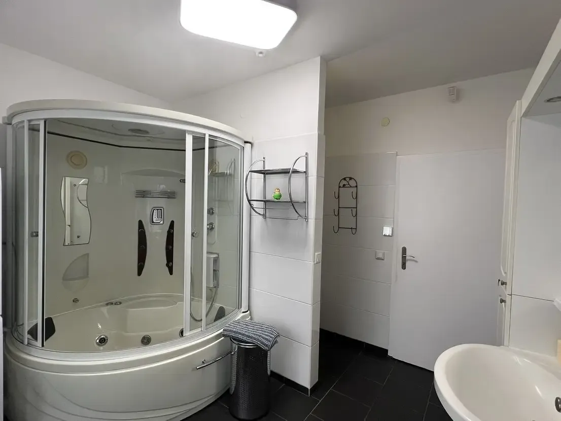 Traumhafte Aussichten vom Heiderhof – 610 m² mit Stil, Komfort und Premiumlage – Bild 16 von 20