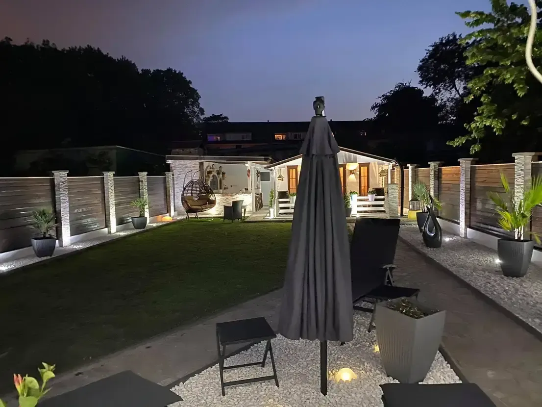 Kölner Familienhaus mit Appartments – lukrative AIRBNB-Lizenz in Toplage – Bild 22 von 27