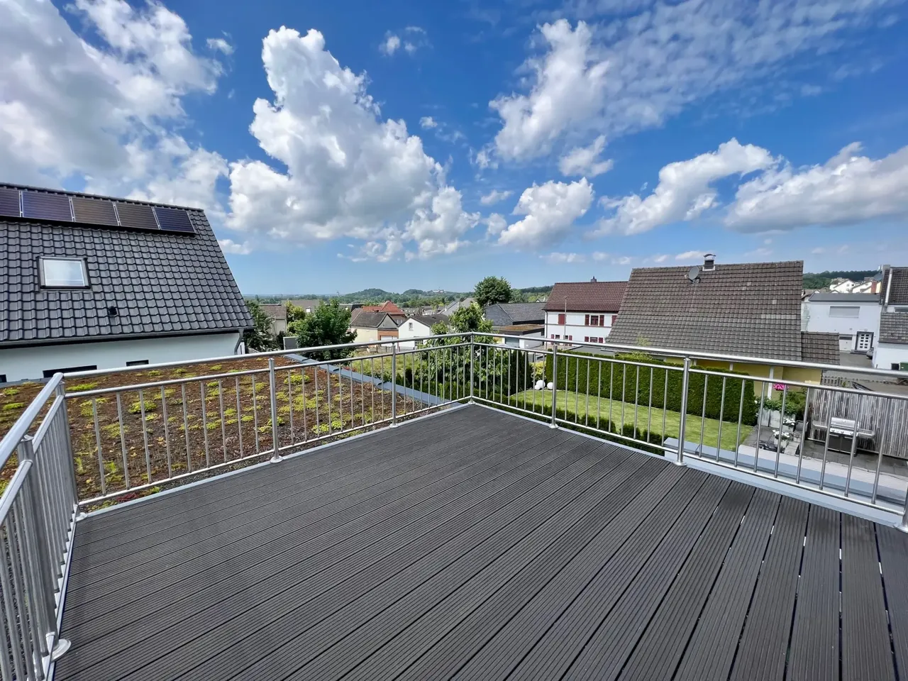 Komfortable Neubauwohnung mit traumhaften Ausblicken – Bild 30 von 33