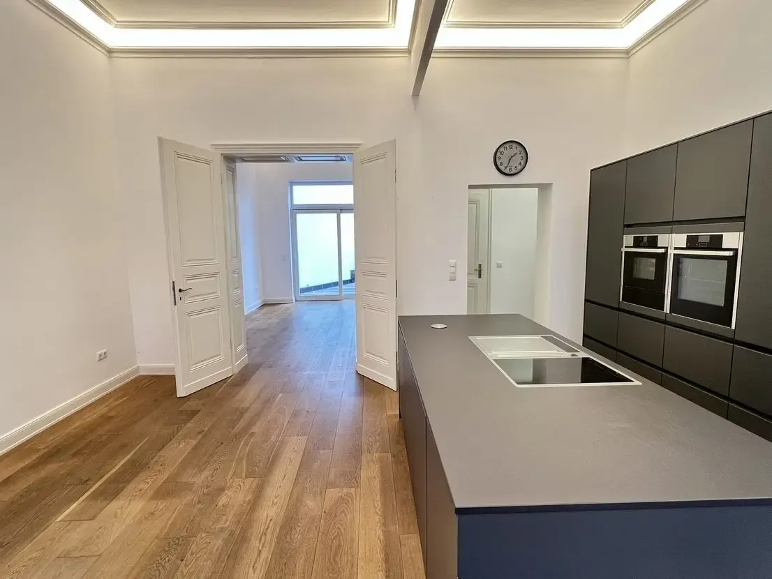 Stadtvilla im Herzen von Bonn-Beuel – Gründerzeitcharme trifft modernen Luxus – Bild 23 von 25