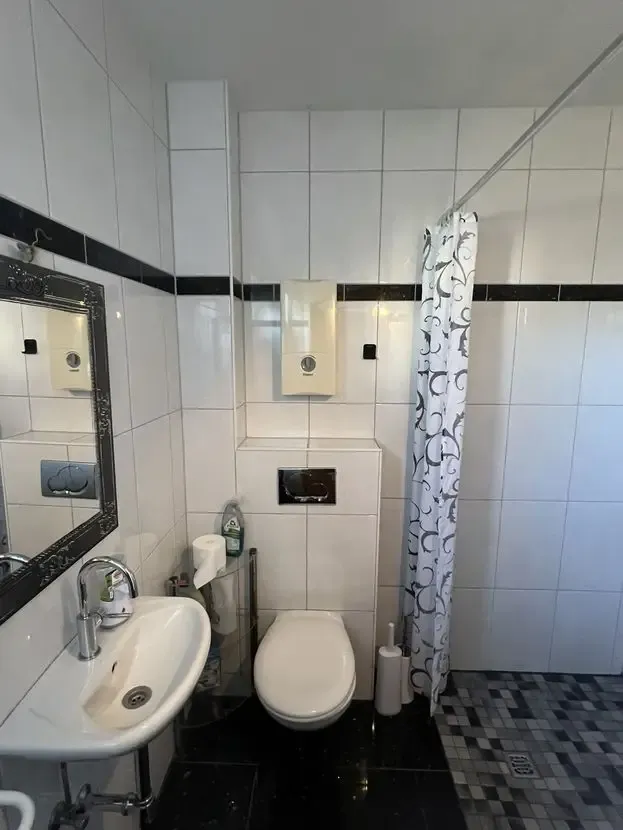 126 m² modernes Wohnglück mit Garten – barrierefrei an der Rheinaue – Bild 18 von 19
