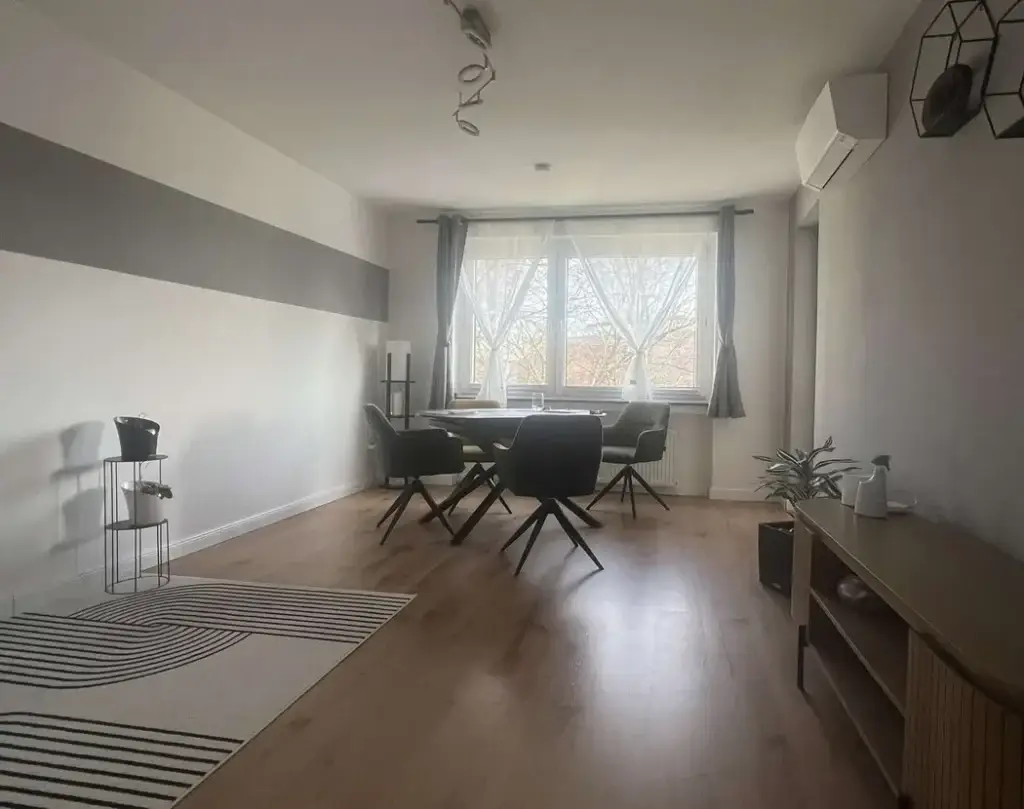 73 m² Wohnfühlen mit Loggia & Garten