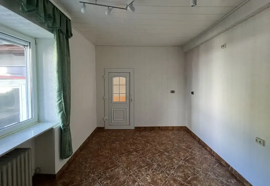 2-Familienhaus mit Wintergarten – Selbstnutzung oder Kapitalanlage – Bild 7 von 24