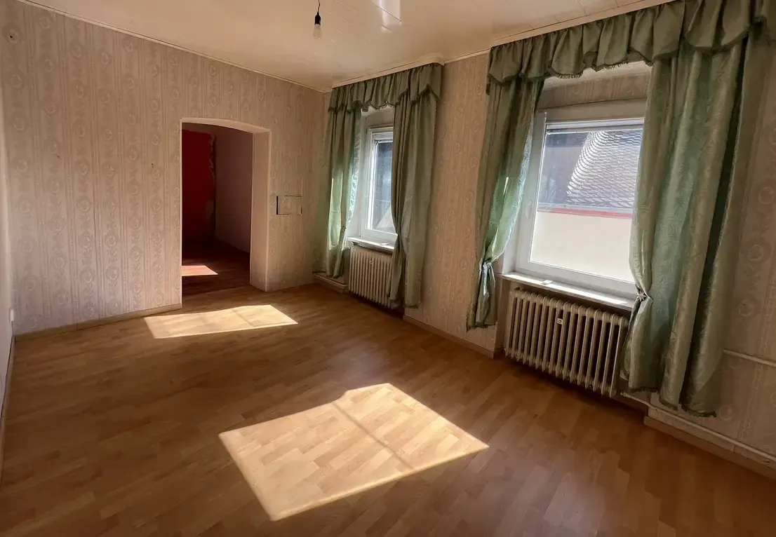 2-Familienhaus mit Wintergarten – Selbstnutzung oder Kapitalanlage – Bild 10 von 24