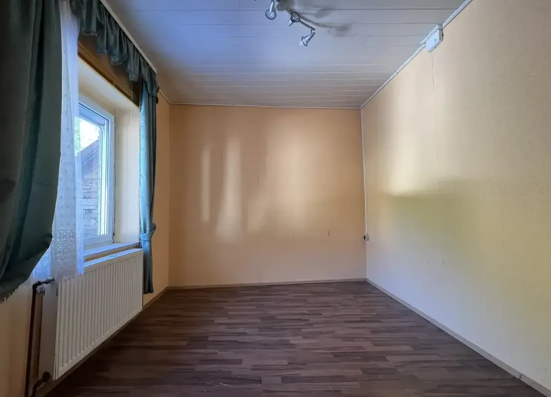 2-Familienhaus mit Wintergarten – Selbstnutzung oder Kapitalanlage – Bild 11 von 24