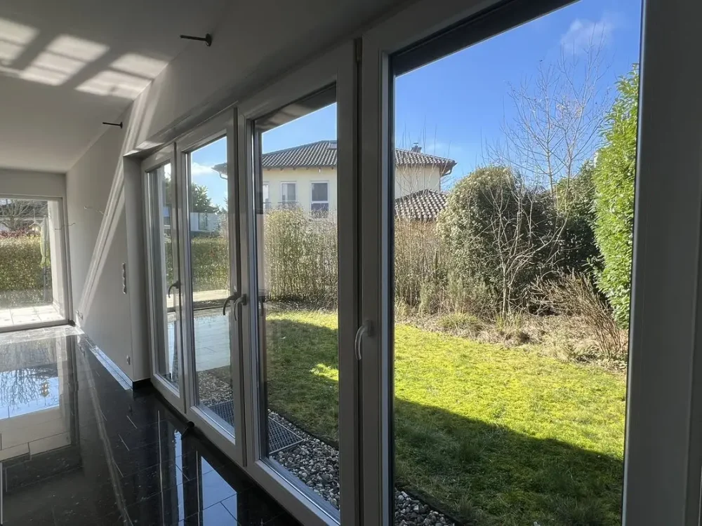 1cccd0e4-80a7-49dc-a60b-73f46e59cc22-1997359366