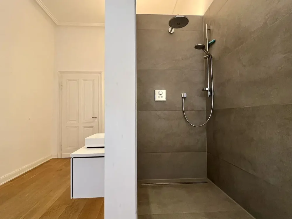 3c45bdf8-0ad2-4271-a167-f2a45cc9ed2b-2010671654