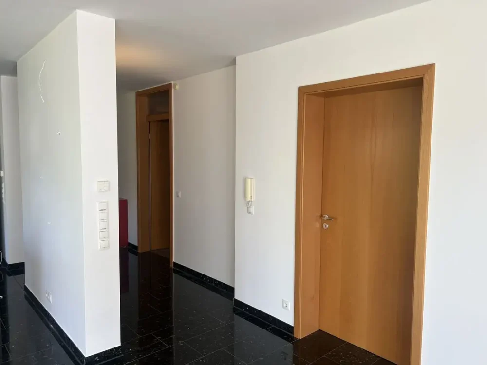 4c31a758-db47-49df-8f4a-b9c460382f0a-1997375758