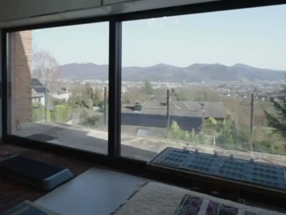 50120e48-c262-48c5-8abe-0c97436bac36-2008580984