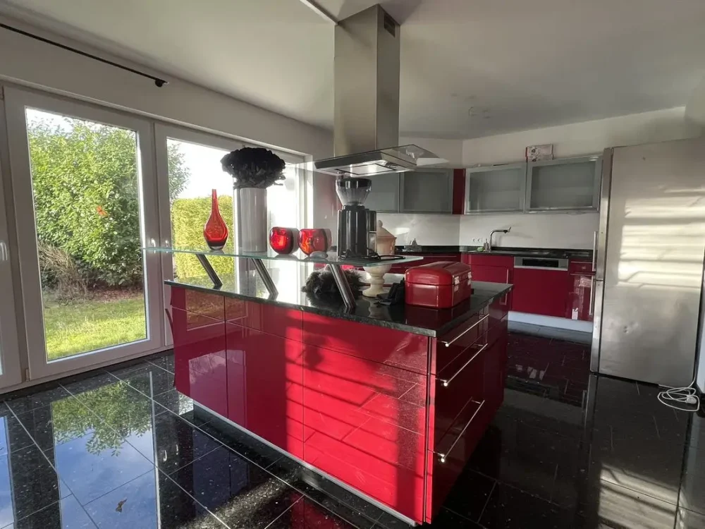 e02fc642-7408-4460-becc-b5948237b49a-1997360681